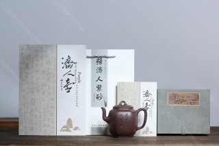 泉眼無(wú)聲惜細(xì)流，樹蔭照水愛晴柔。